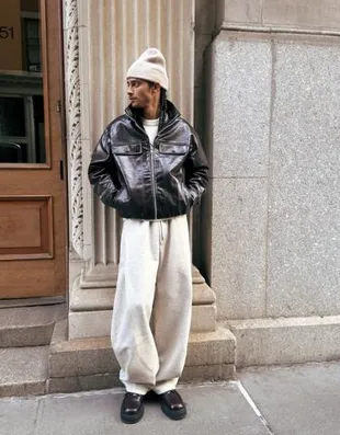 Брюки с рукавами-фонариками, защипами и вставками из ткани