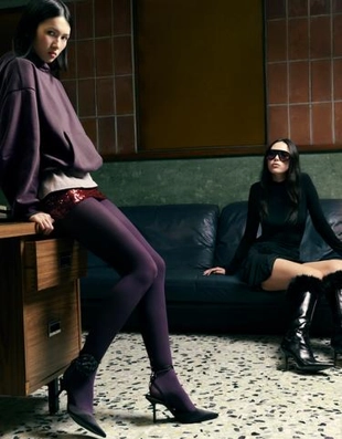 Туфли на каблуке с цветком- Заказать в России