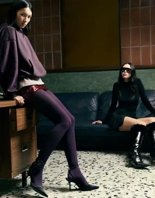 Туфли на каблуке с цветком- Заказать в России