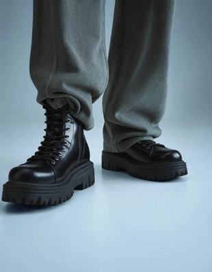 Ботинки на шнуровке- Заказать в России