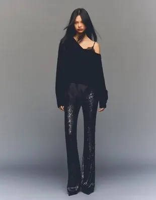 Расклешенные брюки с пайетками