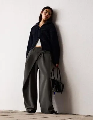 Брюки с поясом на запахе