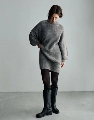 Мини-платье с объемными рукавами- Заказать в России