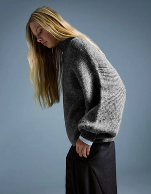 Bershka Свитер с объемными рукавами