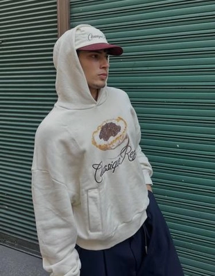 Bershka Худи с капюшоном, принтом и вышивкой