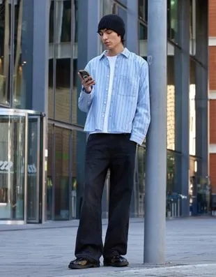 Рубашка в полоску с принтом