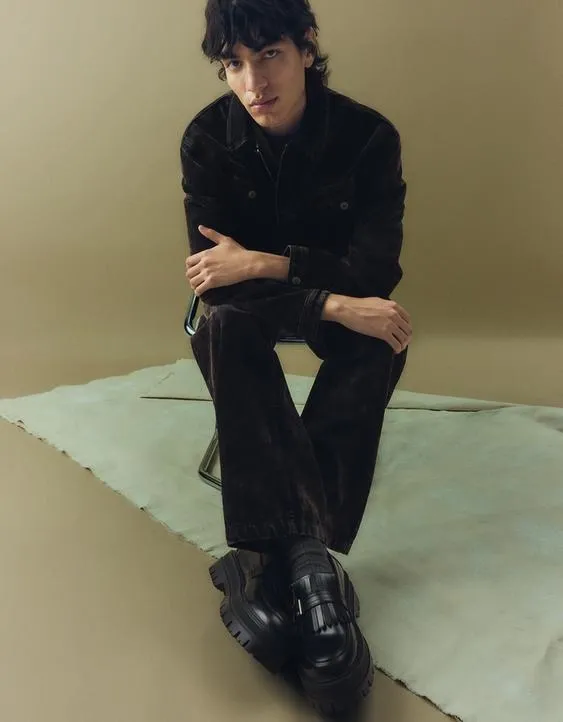 Мокасины на толстой подошве с пряжкой- Заказать в России