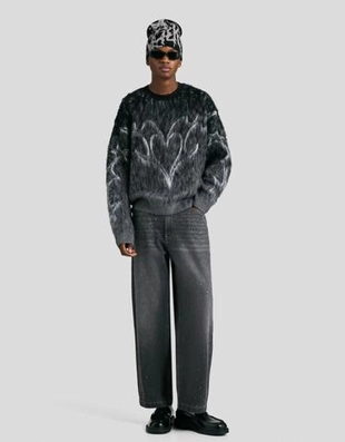 Bershka Свитер с начесом и принтом