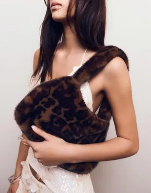 Сумка через плечо из искусственного меха