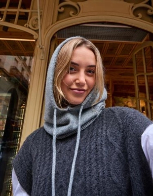 Bershka Трикотажная балаклава