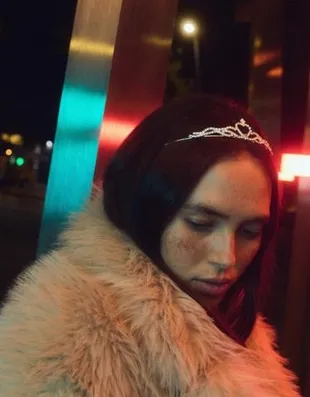 Блестящая тиара- Заказать в России