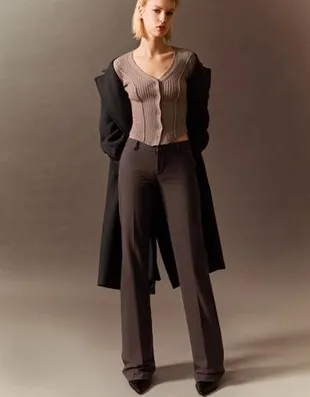 Расклешенные брюки с низкой посадкой- Заказать в России