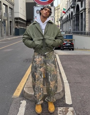 Bershka Брюки-бананы из ткани с принтом купить с доставкой.