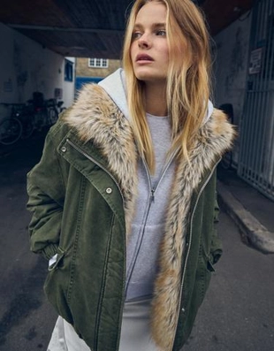 Bershka Куртка с воротником из искусственного меха купить с доставкой.