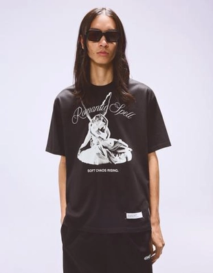 Bershka Футболка с короткими рукавами и принтом «амур и психея»