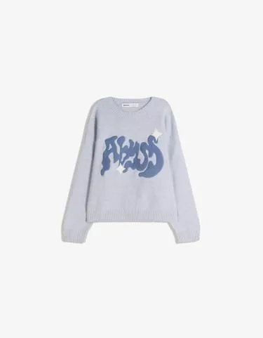 Свитер с нашивкой «граффити»- Заказать в России