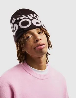 Шапка с принтом