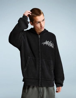 Bershka Куртка на молнии с принтом