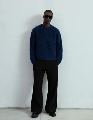 Расклешенные брюки приталенного кроя- Заказать в России