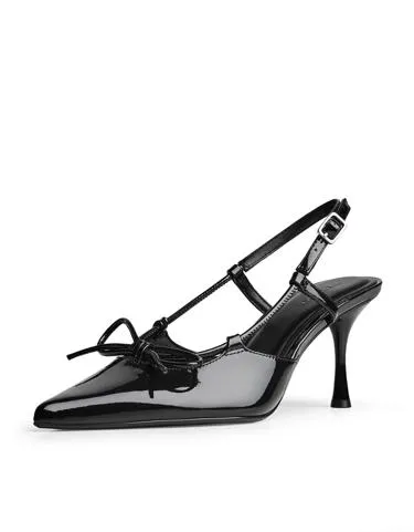 Туфли на каблуке с открытой пяткой и декоративной деталью