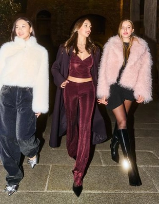 Bershka Расклешенные брюки с блестками