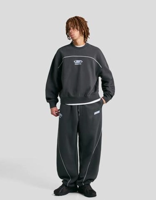 Bershka Брюки-бананы из ткани с принтом купить с доставкой.