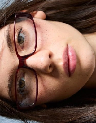 Bershka Прямоугольные очки из смолы с синим фильтром