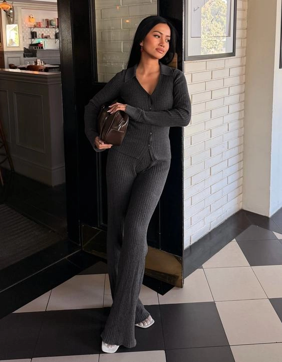 Bershka Кардиган в рубчик с воротником-поло