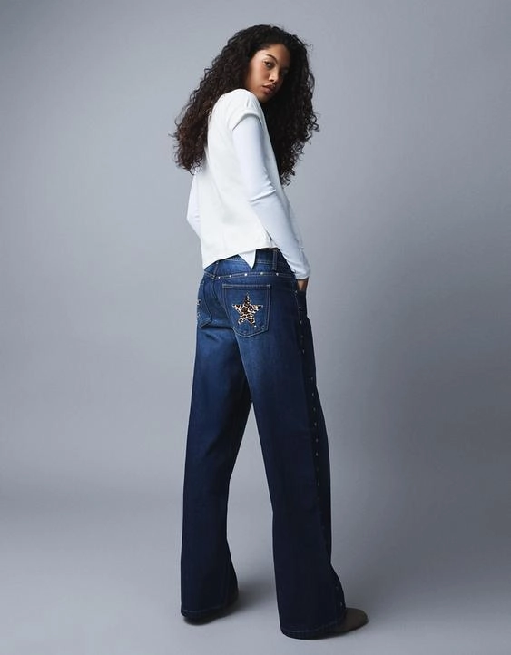 Bershka Джинсы свободного кроя с заклёпками-звёздами