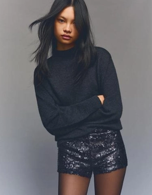 Bershka Мини-шорты с пайетками купить с доставкой.