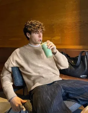 Укороченный свитер