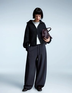 Bershka Брюки BARREL из мягкой ткани с фиксаторами