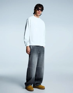 Bershka Джинсы объемного свободного кроя купить с доставкой.