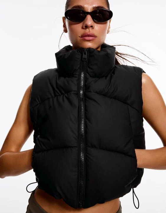 Bershka Укороченный стеганый жилет