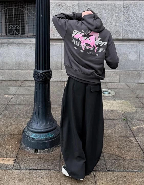 Bershka Худи с принтом