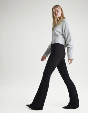 Bershka Джинсы клеш купить с доставкой.