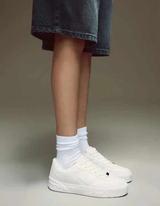 Кроссовки- Заказать в России