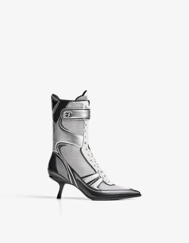 Ботильоны на каблуке в футбольном стиле- Заказать в России