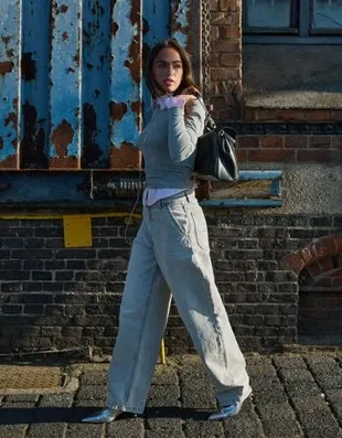 Джинсы бананы свободного кроя- Заказать в России