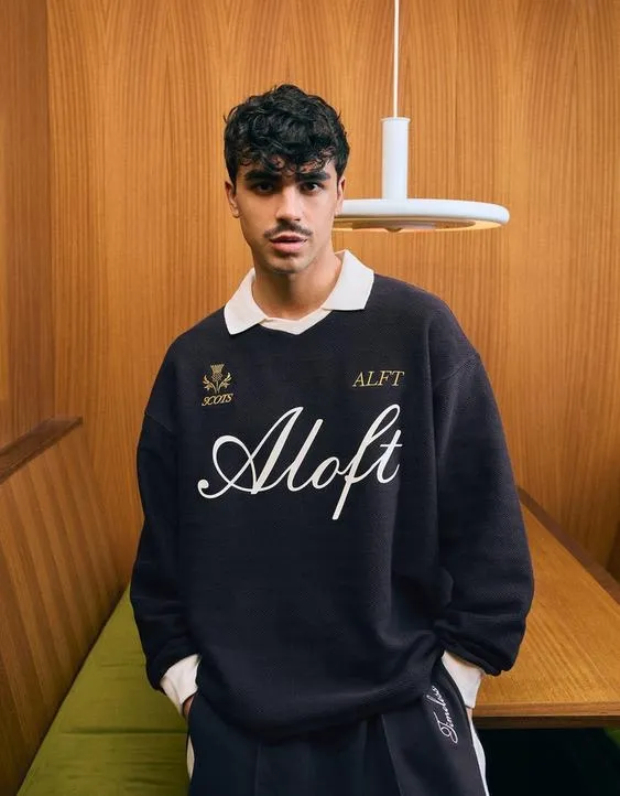 Поло геометрического кроя с длинными рукавами и принтом- Заказать в России