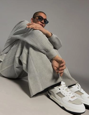 Bershka Кроссовки с объемными элементами