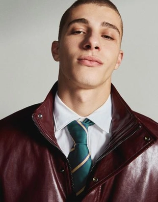 Bershka Полосатый галстук купить с доставкой.