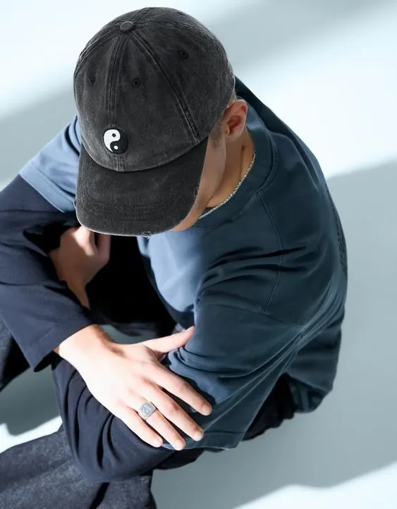 Кепка с вышивкой- Заказать в России