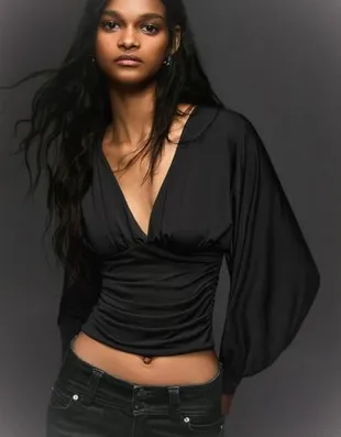 Топ с длинными рукавами и сборками- Заказать в России