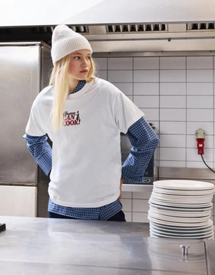 Bershka Футболка с короткими рукавами и принтом «рататуй»