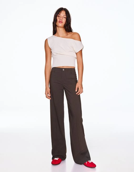 Bershka Брюки с широкими штанинами