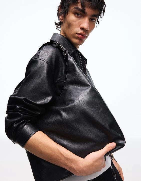 Bershka Сумка-мешок из искусственной кожи