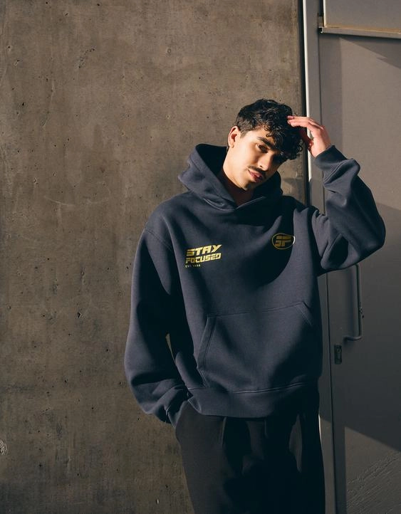 Bershka Худи с принтом