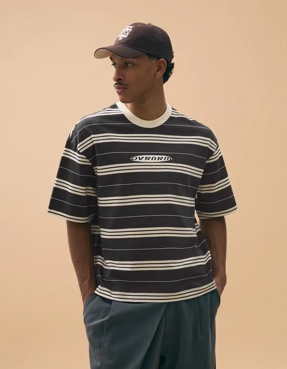 Футболка геометрического кроя с короткими рукавами и принтом- Заказать в России