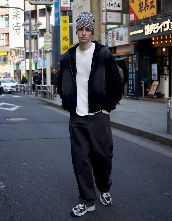 Bershka Куртка геометрического кроя из вельвета с капюшоном